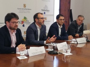 El vicepresident i el conseller de Treball, Comerç i Indústria han presentat aquest matí als mitjans les «Jornades de debat per a iniciar una reflexió estratègica en el marc de la recerca i la innovació per a la sostenibilitat: La necessitat d'un pacte»