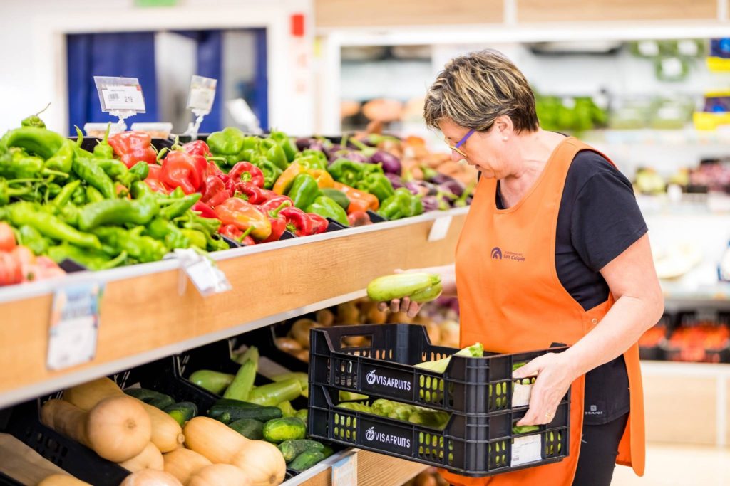 Innovating towards a digitalized business model: Case study of cooperative San Crispin.