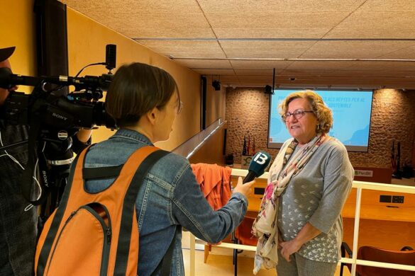 Prop de 200 alumnes de 3r d’ESO participen en la II edició de la jornada «Ciència i tecnologia en femení», organitzada per fomentar vocacions STEM