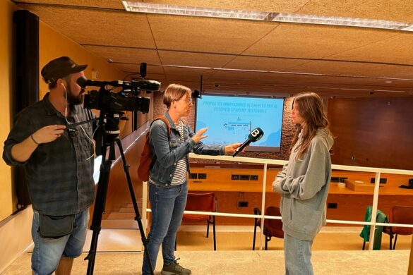 Cerca de 200 alumnos de 3.º de ESO participan en la II edición de la jornada «Ciencia y tecnología en femenino», organizada para fomentar vocaciones STEM