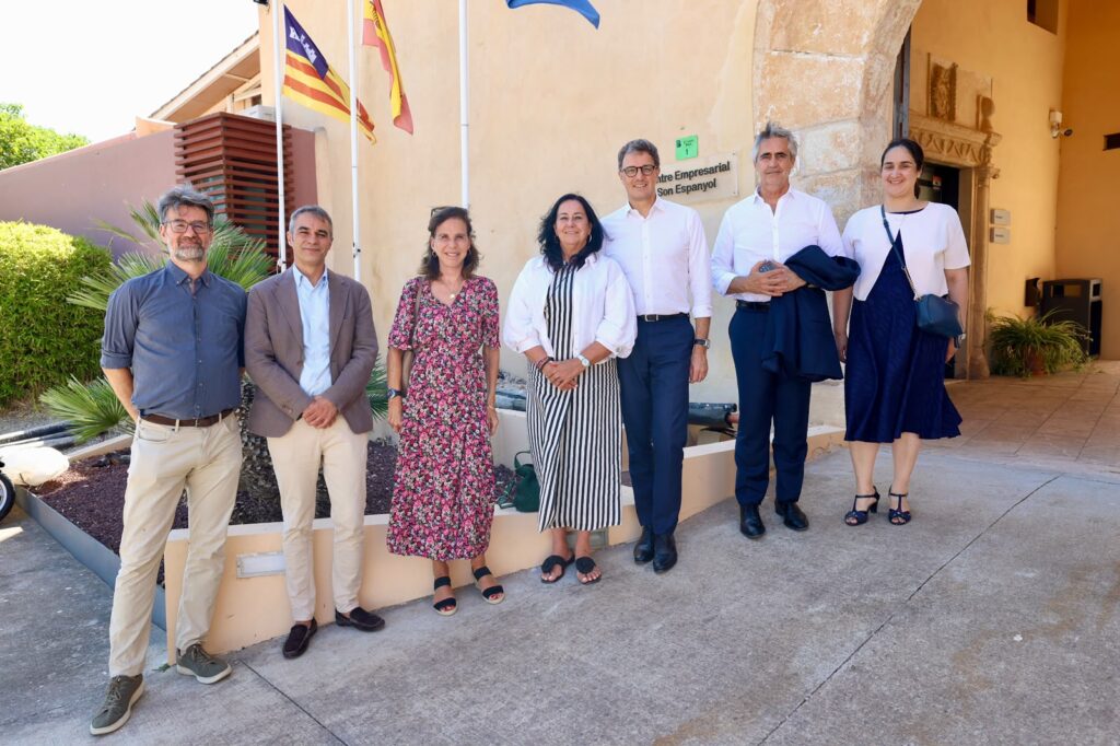 La Embajada de Francia en España visita el ParcBit para conocer su ecosistema tecnológico y el marco de inversiones de las Illes Balears